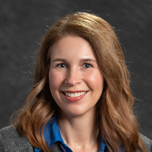 Julie Moyer Headshot